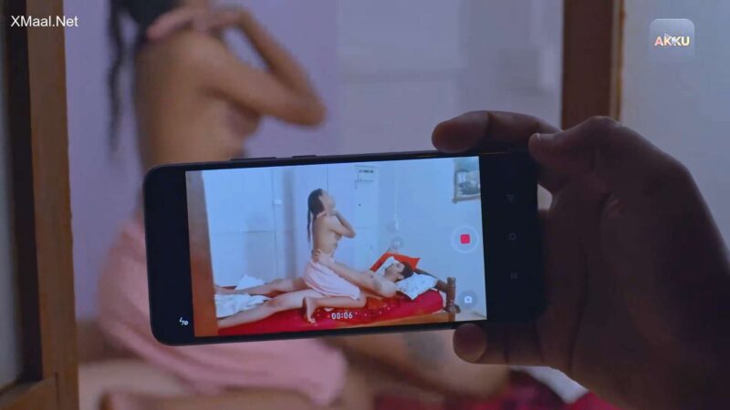 Thumbnail No 14 from Ghar Ki Baatein Episode 2.